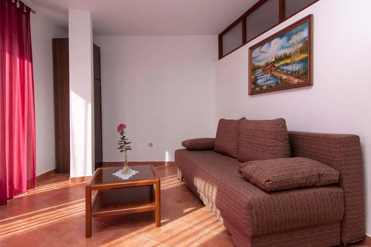 Apartments Zara ميدولين 3*,  كرواتيا