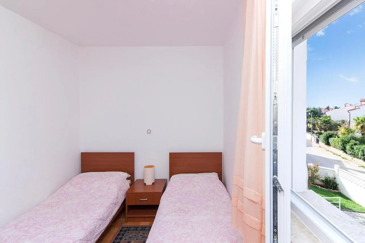 Apartments Zara ميدولين