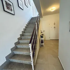Kosovic Family House Affittacamere